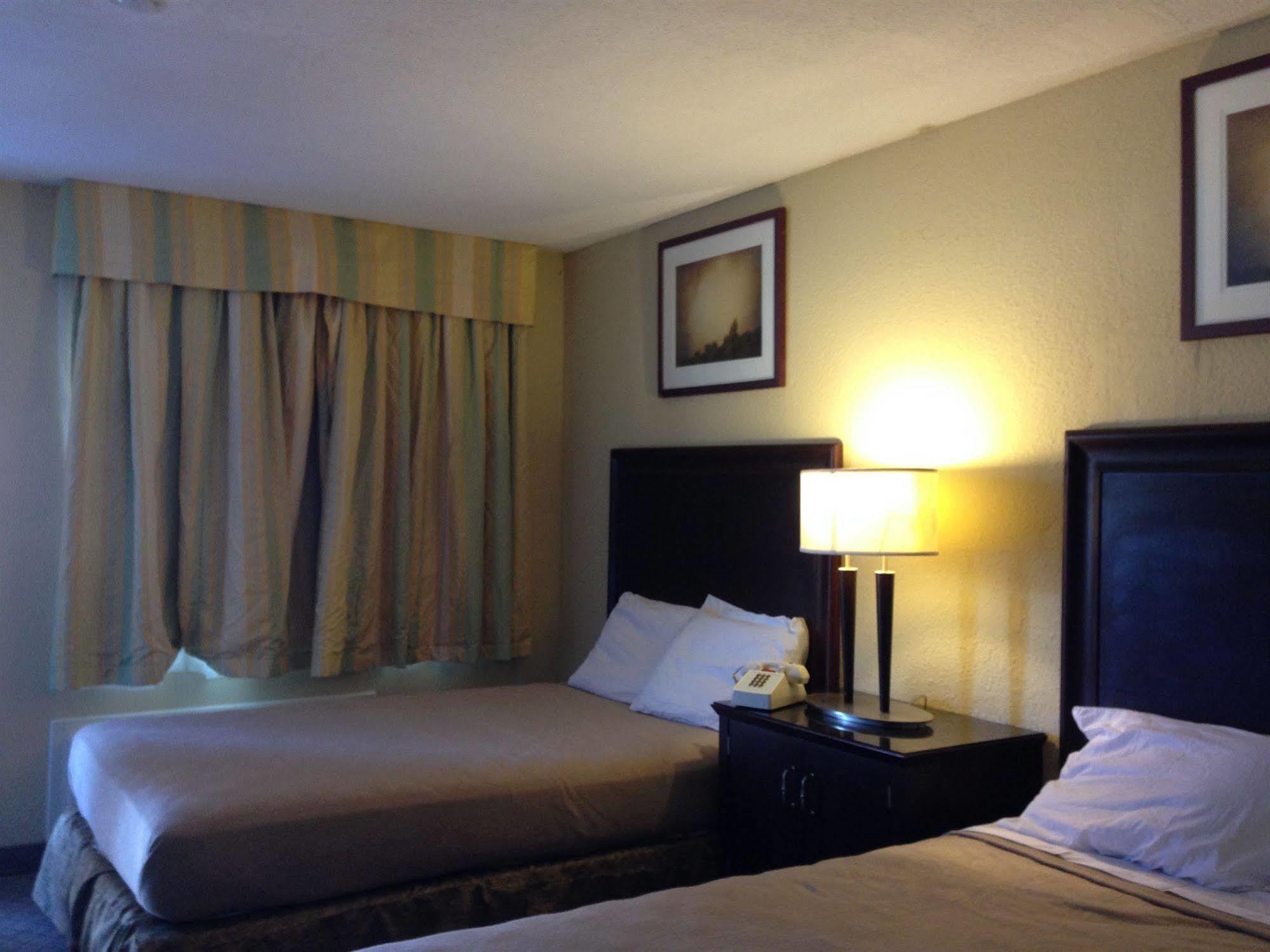 Travel Inn & Suites Humble Exterior foto