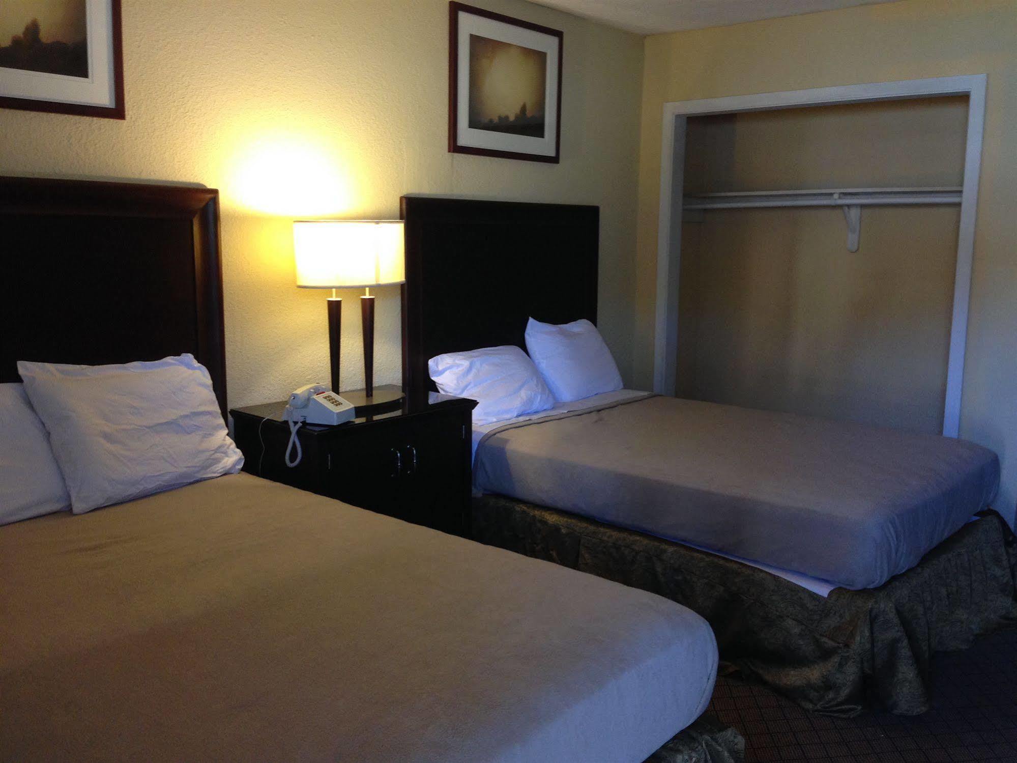 Travel Inn & Suites Humble Exterior foto